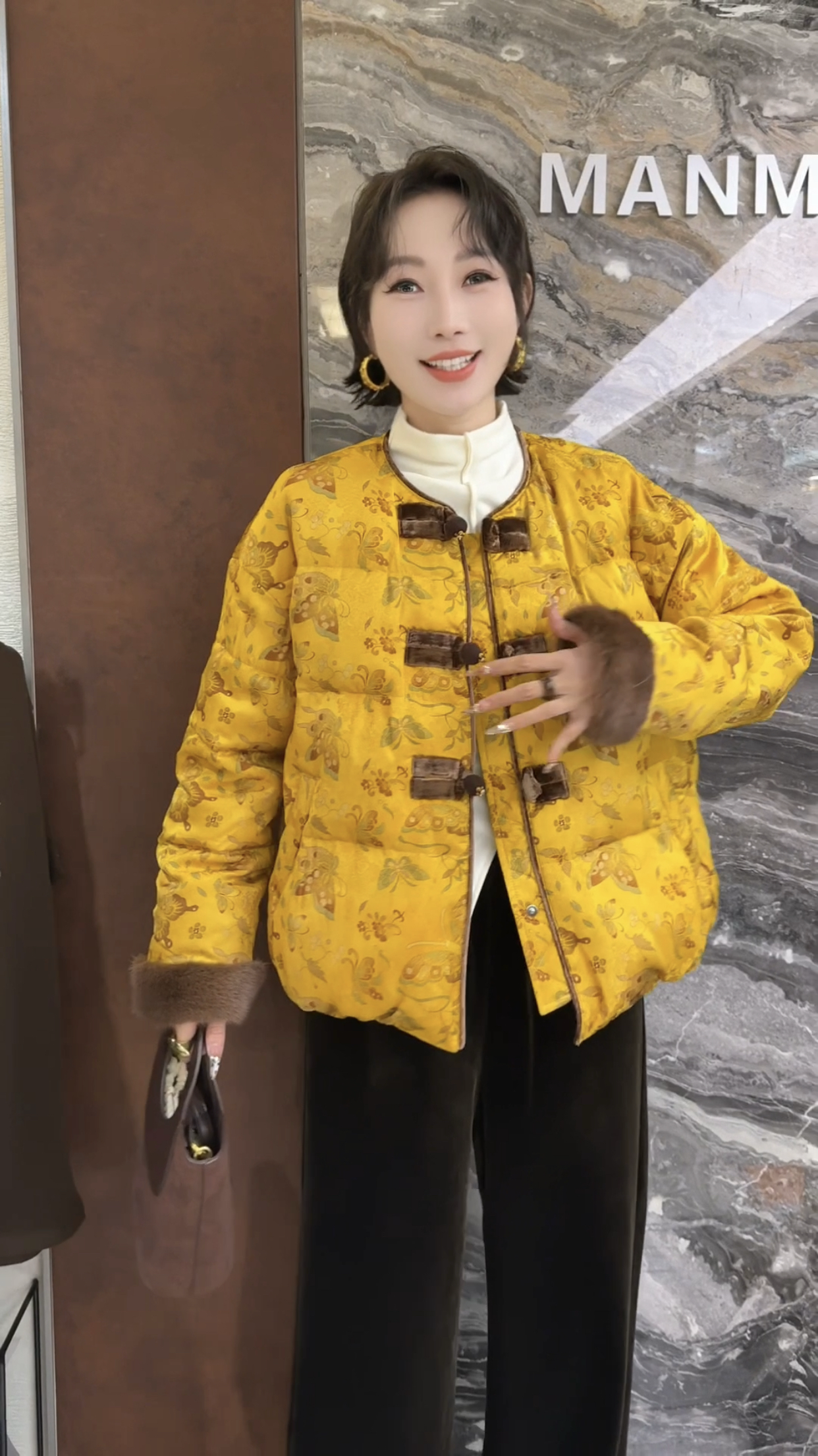 欧洲站2025冬季新款圆领时尚百搭高级感新中式国风羽绒服保暖外套