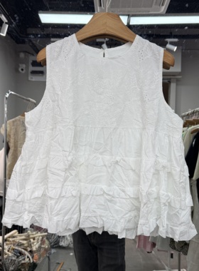 欧洲站2026夏季新款圆领镂空勾花小个子甜美套头无袖款衬衫12141