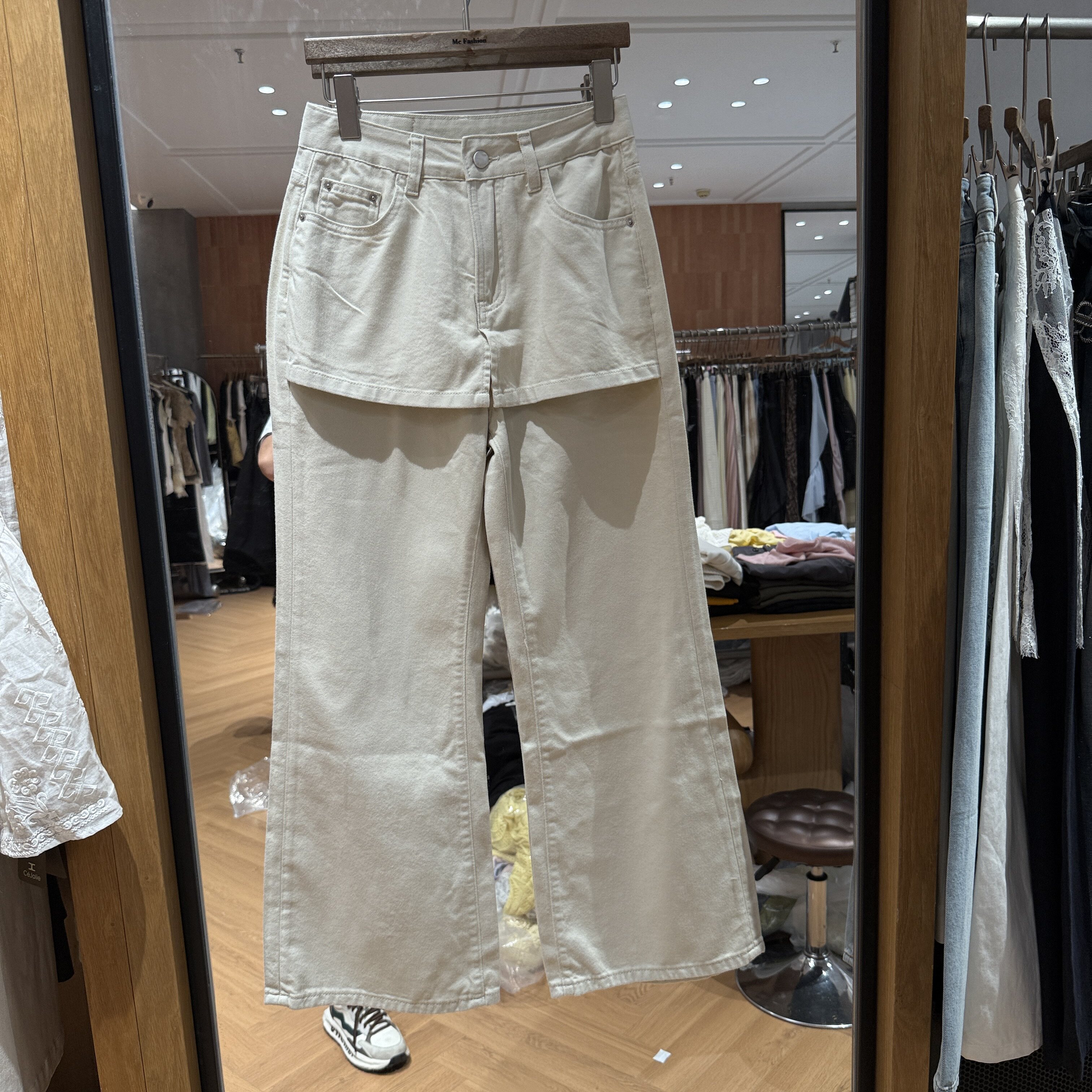 欧洲站2026春季新款韩版假两件显瘦时尚休闲宽松版女士牛仔直筒裤