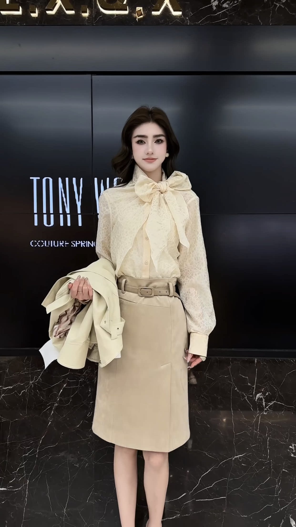 欧洲站2026秋季新款法式减龄飘带豹纹提花洋气长袖温柔风女士衬衫