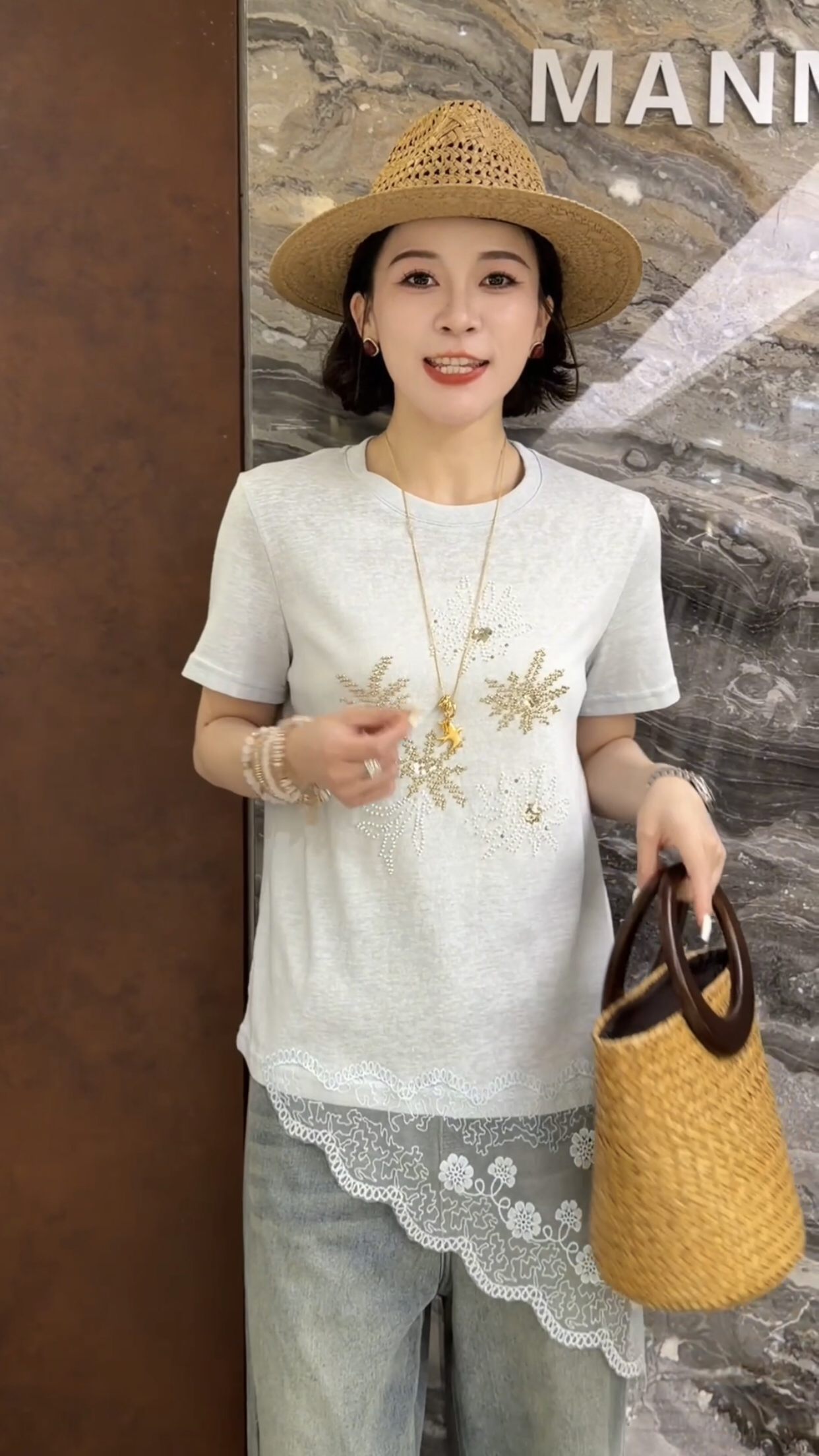 欧洲站2026夏季新款欧货串珠花朵不规则蕾丝飘带甜美风女士T恤衫