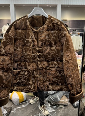 欧洲站2025冬季新款圆领盘扣重工刺绣提花复古百搭保暖外套251635