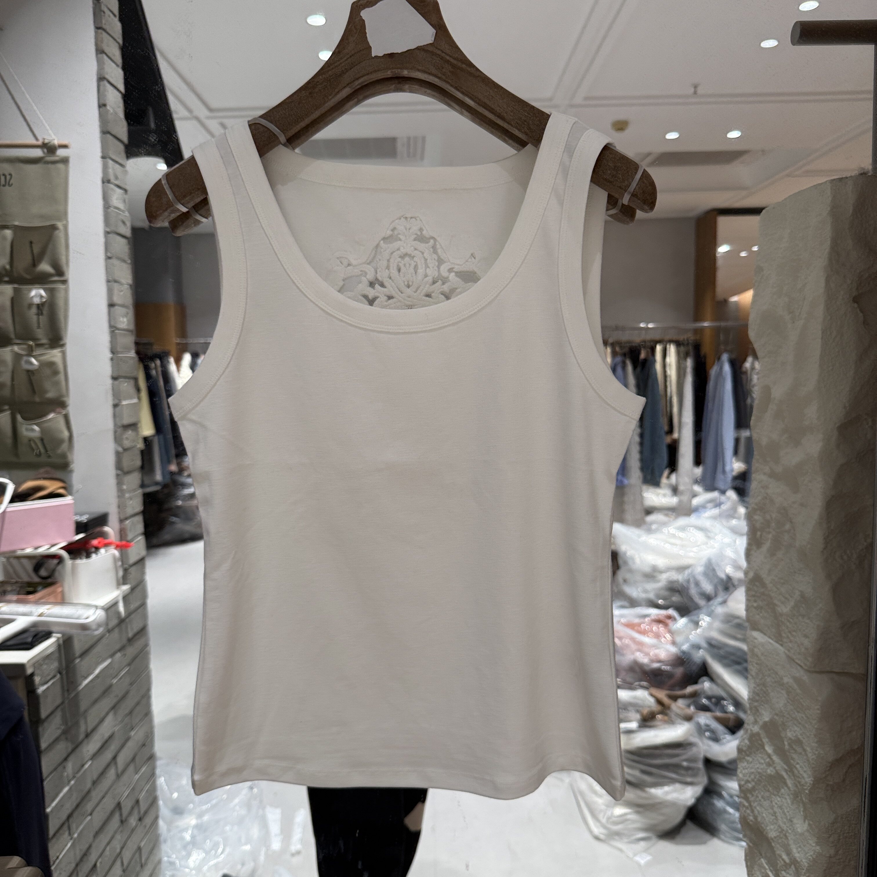 欧洲站2026春季新款圆领镂空小心机蕾丝单穿内搭款黑色背心712253