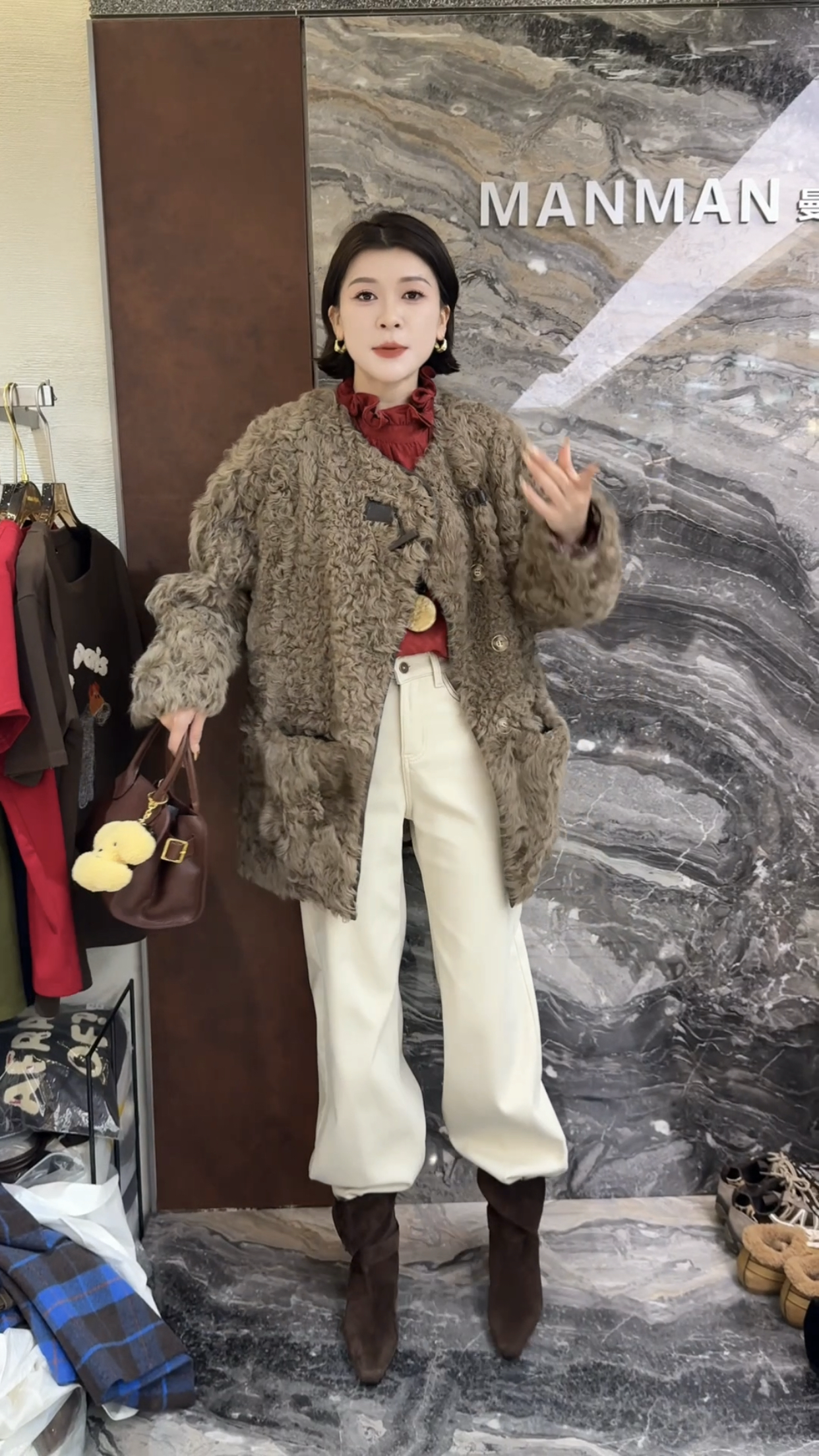 欧洲站2025冬季新款v领轻奢百搭两面穿中长款小湖羊皮毛一体大衣