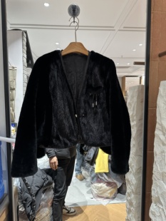 欧洲站2025冬季 v领一粒扣轻熟风百搭水貂皮毛一体皮草潮9665 新款