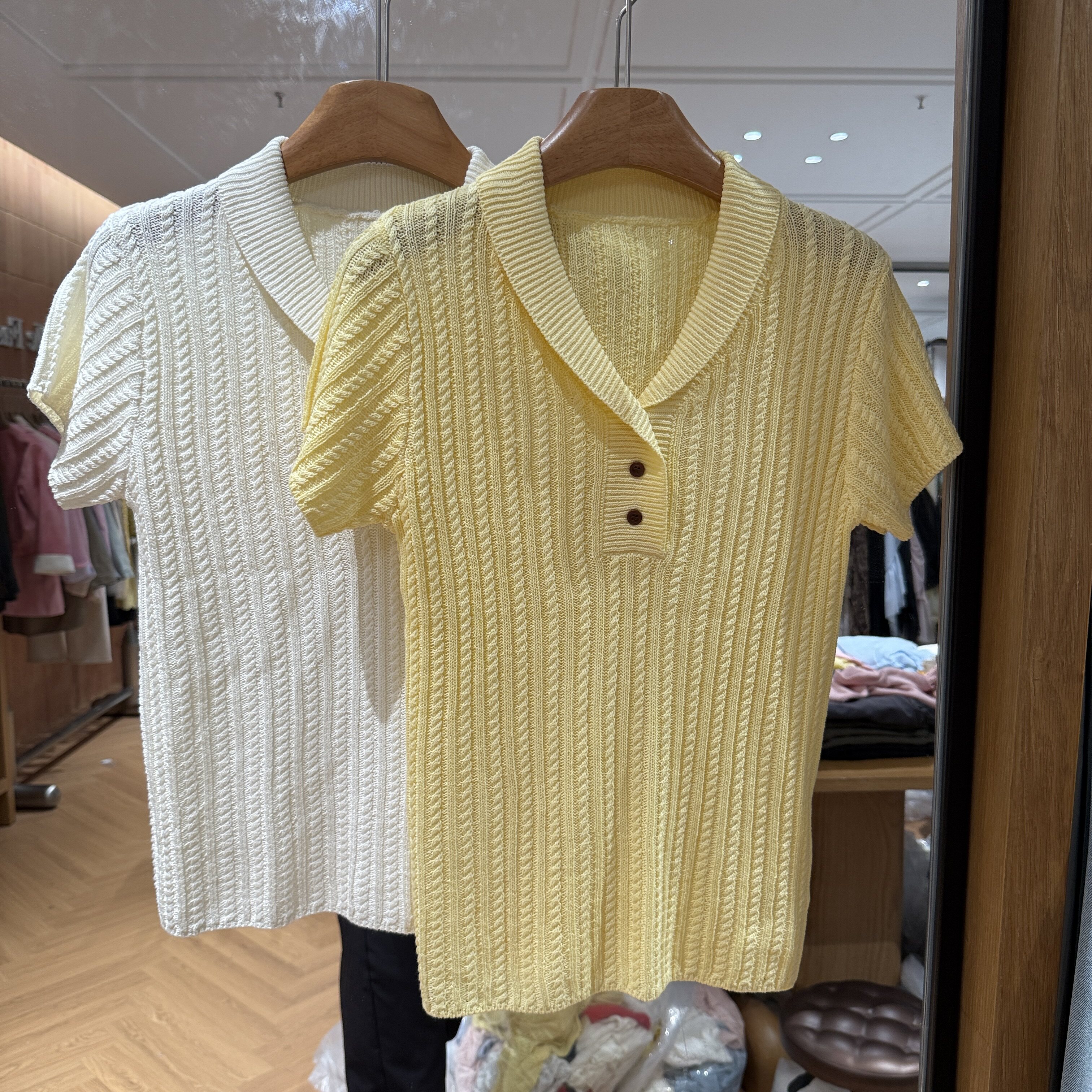 欧洲站2026春季新款翻领三粒扣编织麻花修身大弹力净版针织短袖女