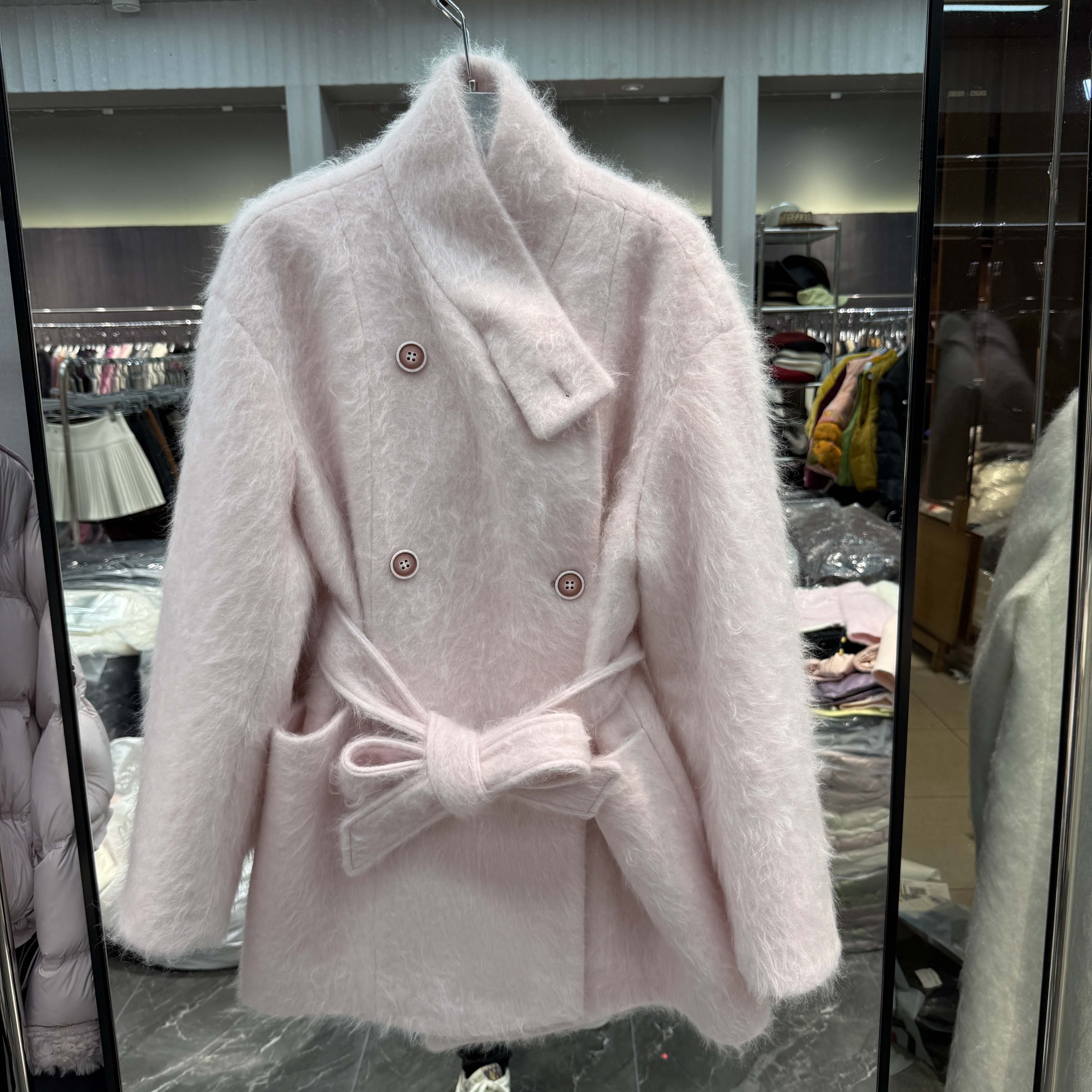 欧洲站2025冬季冬新款立领双排扣收腰拉毛甜美风羊绒大衣女25031