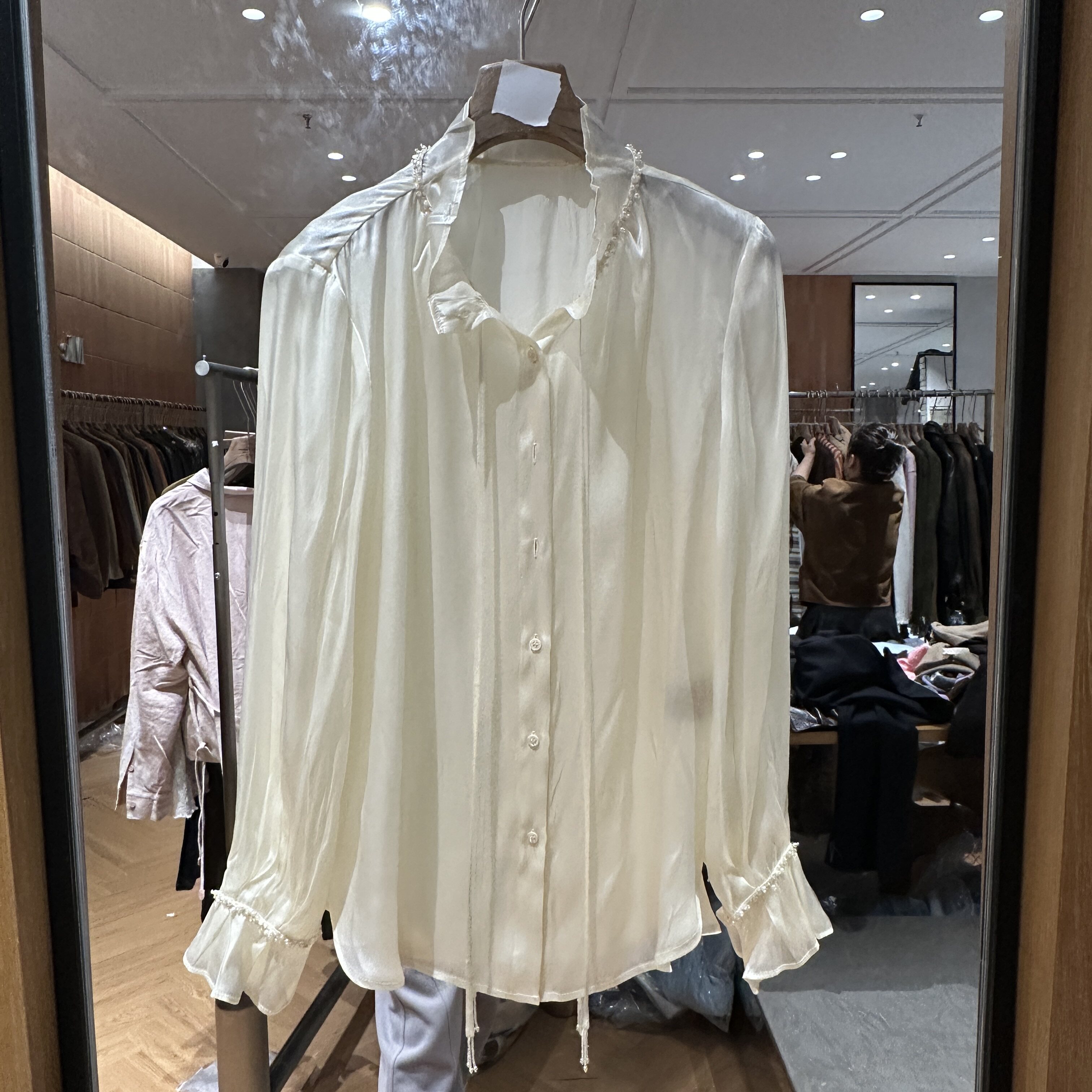 可可家欧货2026秋新品法式轻熟风领钉钻气质轻奢净版女士衬衫上衣