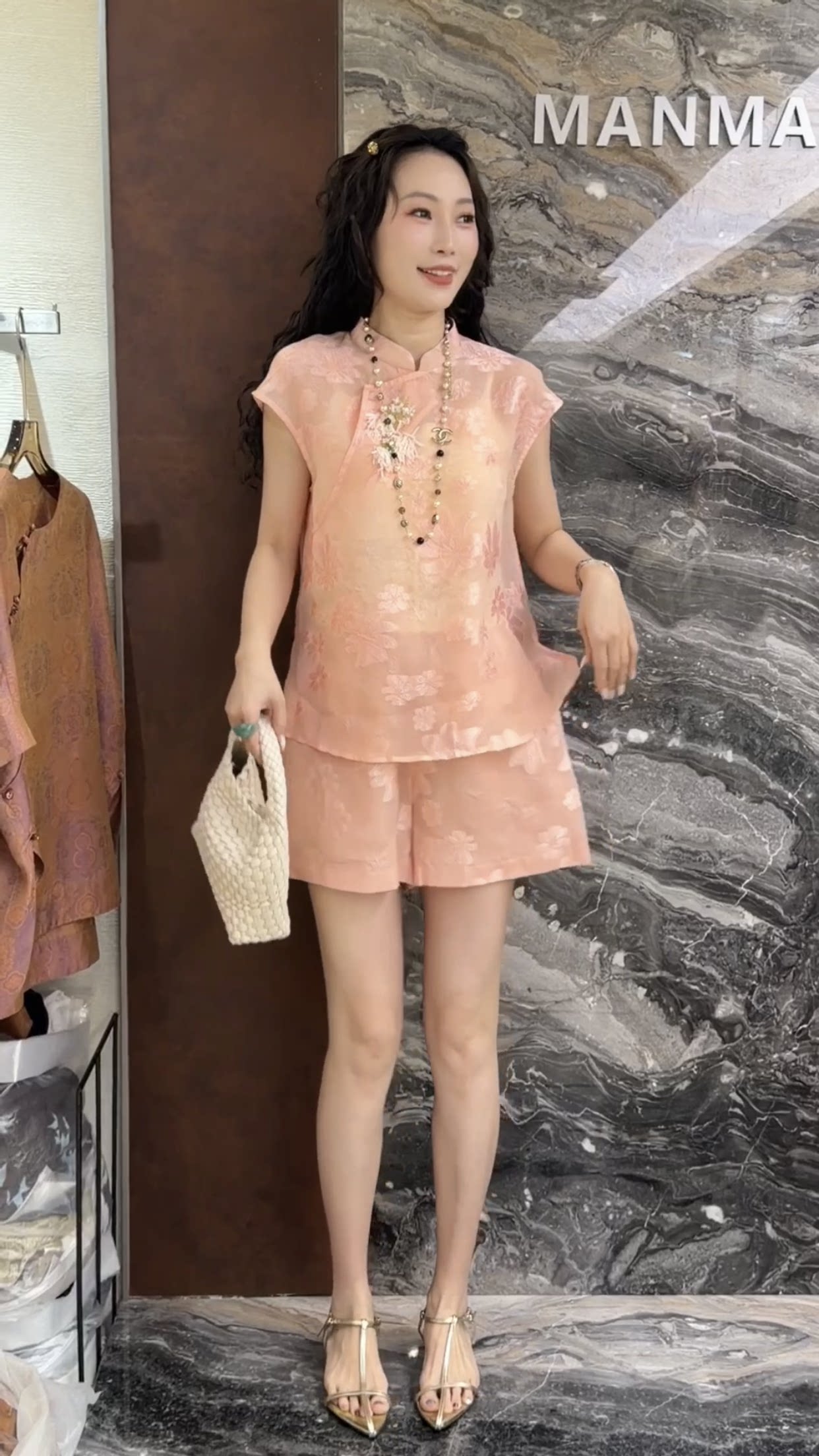 欧洲站2026夏季新款斜襟领亮片花朵衬衫提花短裤国风套装女90217