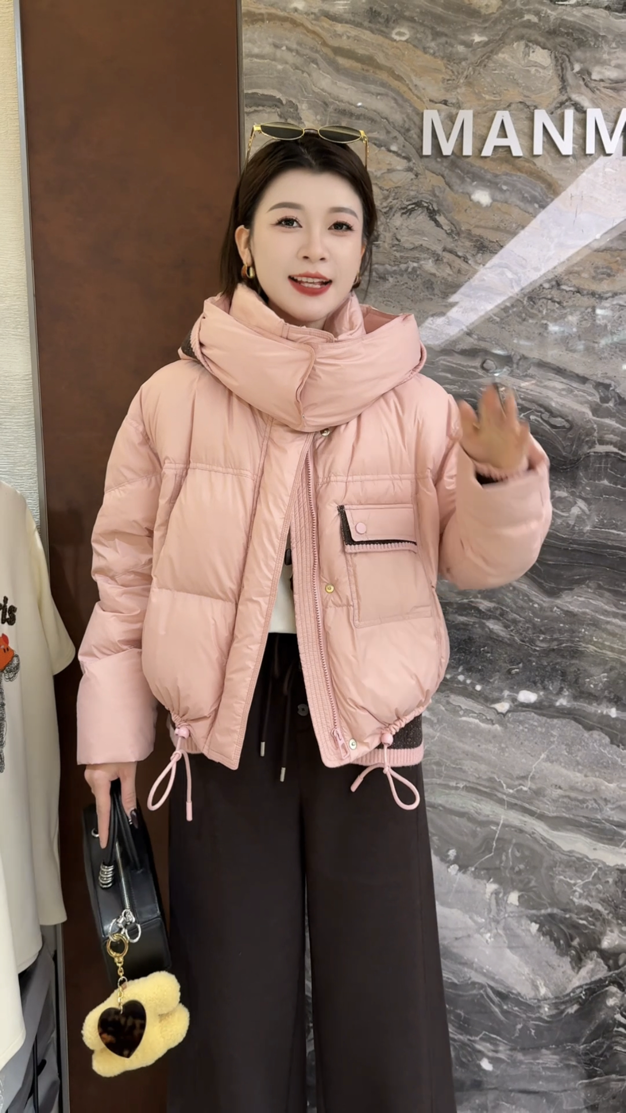 欧洲站2025冬季新款连帽抽绳收腰轻熟风百搭小个子短款羽绒服外套