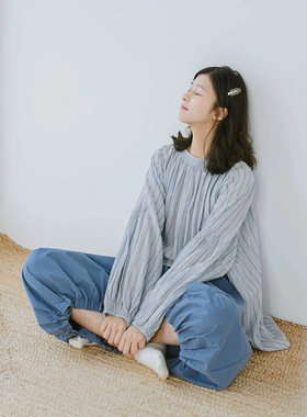 轻熟法式小众上衣设计感高级别致绝美蓝色圆领条纹防晒衬衫薄款春