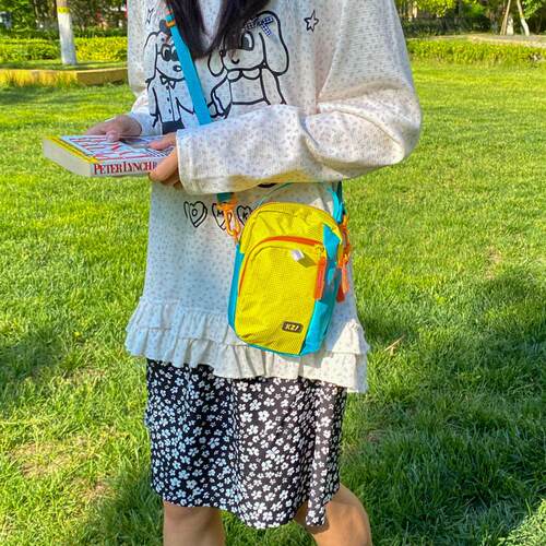 跨境新款女士休闲时尚轻便斜挎包防水拼色设计潮流通勤肩小方包
