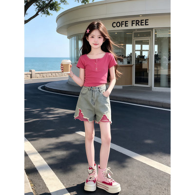 女童夏季套装2026新款儿童洋派短袖T恤夏装女孩牛仔短裤两件套潮