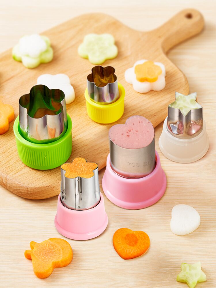 Baby food mould Cartoon biscuit baking tools Household flower cutter Baby ravioli butterfly surface embossing mould