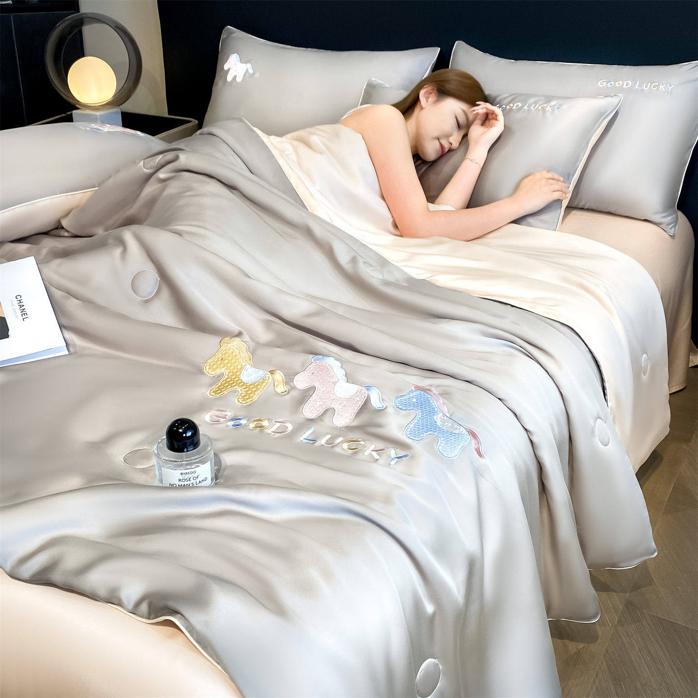 夏季新款卡通小马刺绣夏被四件套A类水洗冰丝凉感丝滑空调被套件