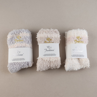 外贸单珊瑚绒中筒袜女士冬季加厚保暖居家刺绣睡眠袜毛茸茸地板袜