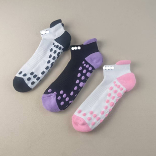 外贸库存短筒速干透气短筒运动袜女士脚尖后跟毛圈跑步袜女短袜子