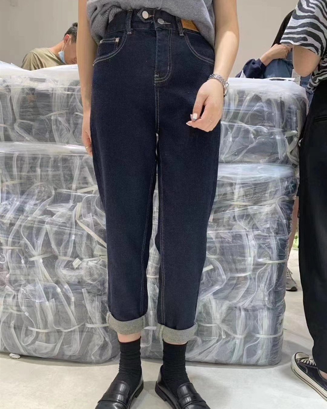 OUNA denim 欧娜Z9768-2正品20秋冬新松紧腰围宽松显瘦拉绒牛仔裤