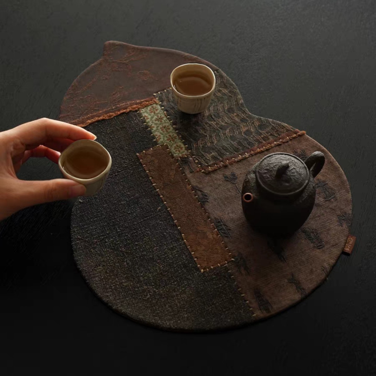 小白茶具//慢蓝香云纱茶席茶垫葫芦形干泡垫拼接布艺设计柿染双面