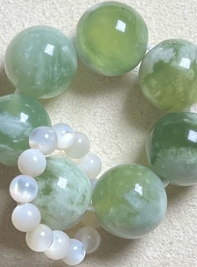 天然岫玉青提奶盖手捻跑环白月光白贝母迷你文玩小手捻手持念珠