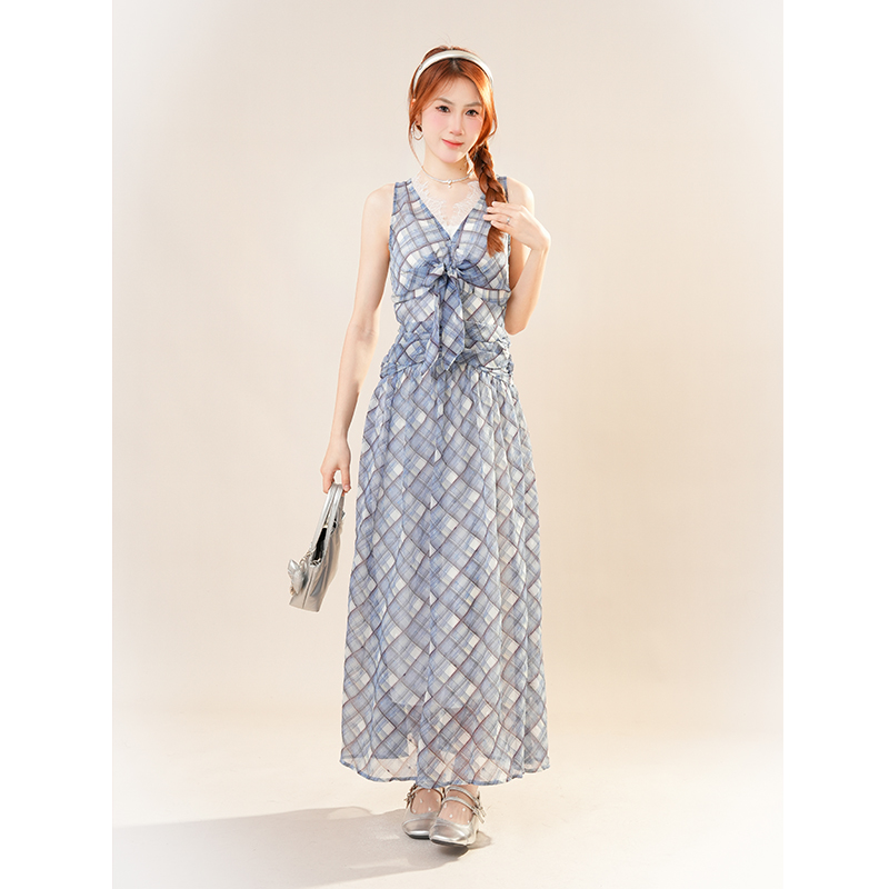 【薄荷碎冰】法式气质收腰V领蕾丝绑带连衣裙不规则无袖格纹长裙~