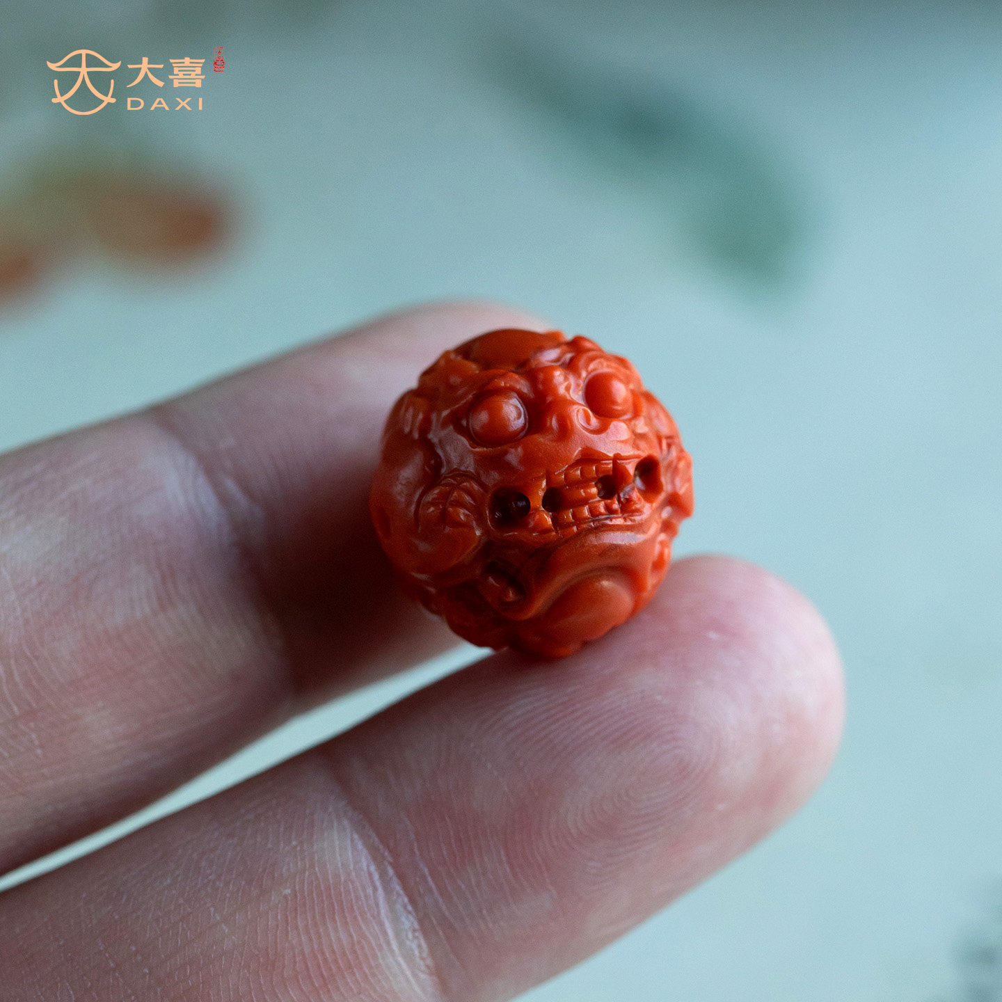 天然满色满肉南红雕刻貔貅圆珠