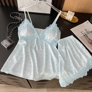 夏天睡衣女冰丝性感吊带短裤两件套装带胸垫蕾丝边浅蓝小花家居服