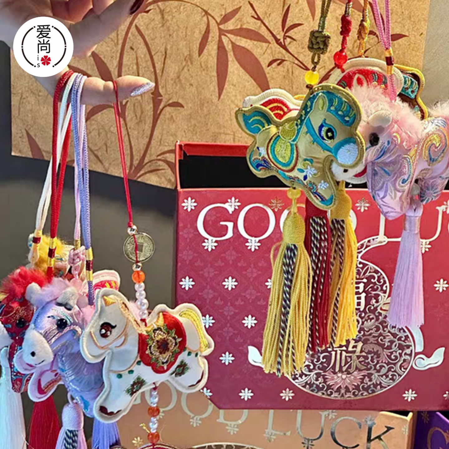 2026新年香包刺绣福马挂饰门挂车挂福桶装饰福包绿植盆栽配饰配件,鲜花速递/花卉仿真/绿植园艺,花艺材料,淘宝优惠券,粉丝福利购,淘宝优惠卷