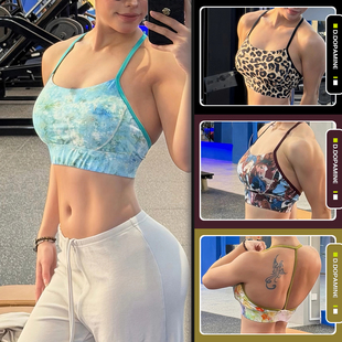 欧美豹纹扎染裸感瑜伽背心T字美背运动内衣健身瑜伽上衣女带胸垫