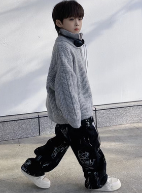 2026儿童秋冬款新款灰色毛衣针织毛线男孩女孩拉链领口可立可翻潮