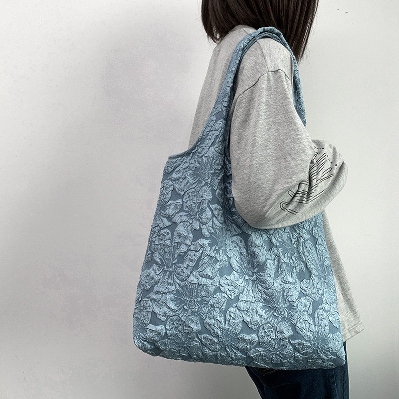 2026年肌理背心包民族风文艺风小清新学院百搭帆布包大容量手提袋