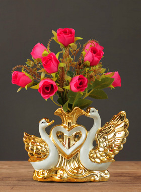 工厂直供天鹅摆件结婚礼物陶瓷家居装饰品电视柜酒柜客厅创意