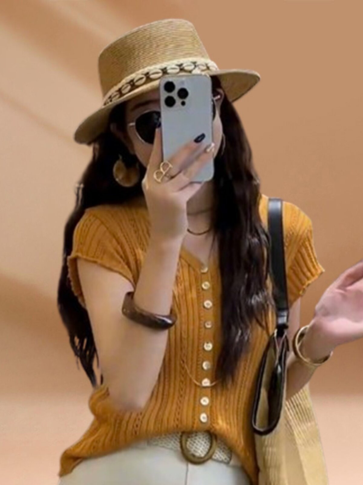 슈퍼 요정 요정 부드럽고 달콤하고 달콤한 짧은 여성 탑 2024 여름 V 넥 작은 플라잉 슬리브 중공 니트 스웨터