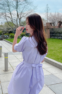 超好看米白色连衣裙女夏2025新款小个子高级感宽松遮肚显瘦娃娃裙图片