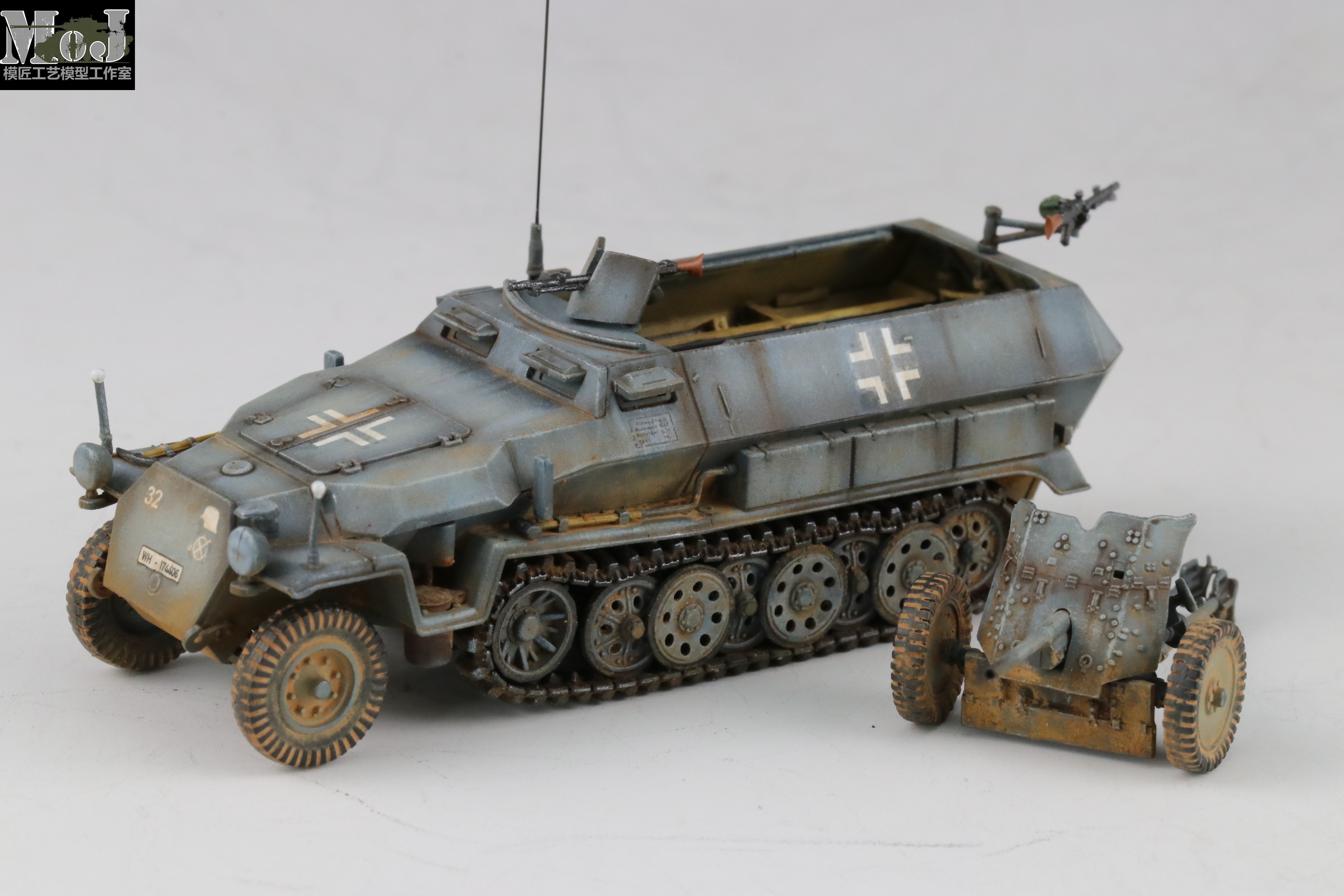 威龙 1/72 德军sd.kfz251半履带装甲车 7352 成品代工
