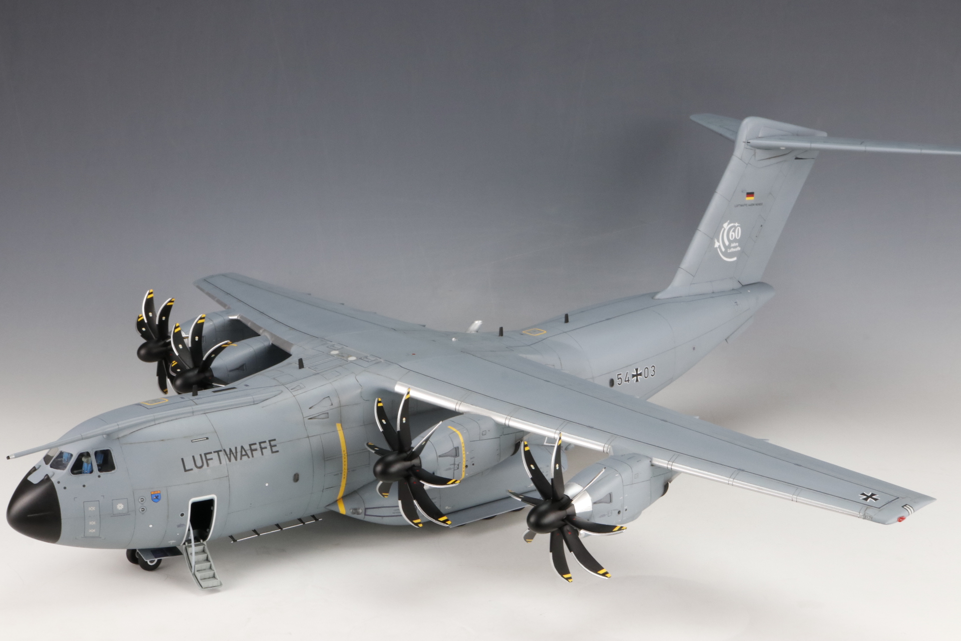 【模匠】利华03929 1/72 德国A400运输机 成品代工