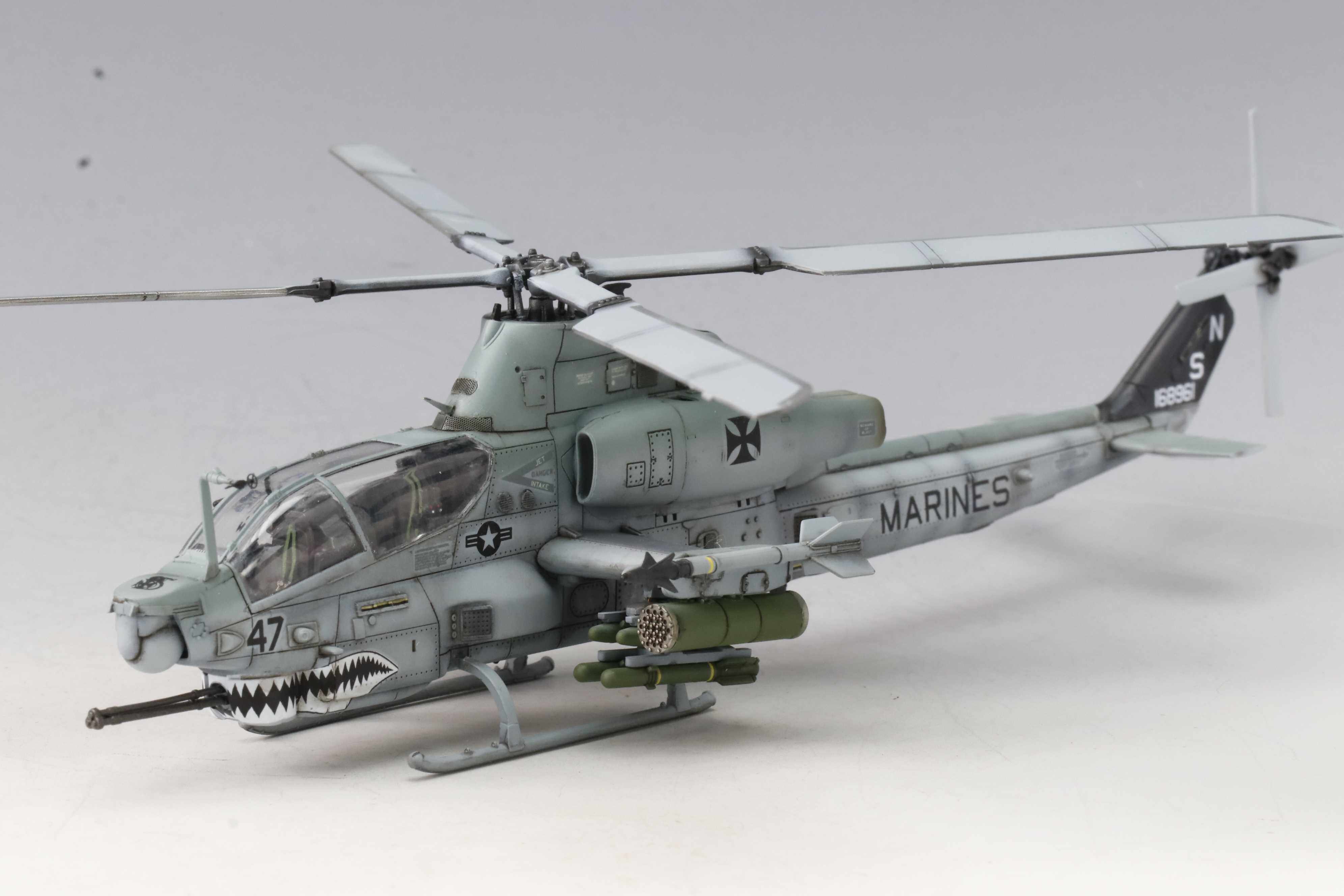 【模匠】梦模型720012 1/72 美国 ah-1z 蝰蛇 攻击直升机成品代工