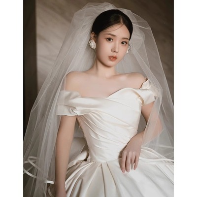 一字肩缎面婚纱礼服2025新款新娘重工小个子法式在逃公主主纱