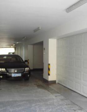 别墅遥控车库门、电动车库门、保温车库门