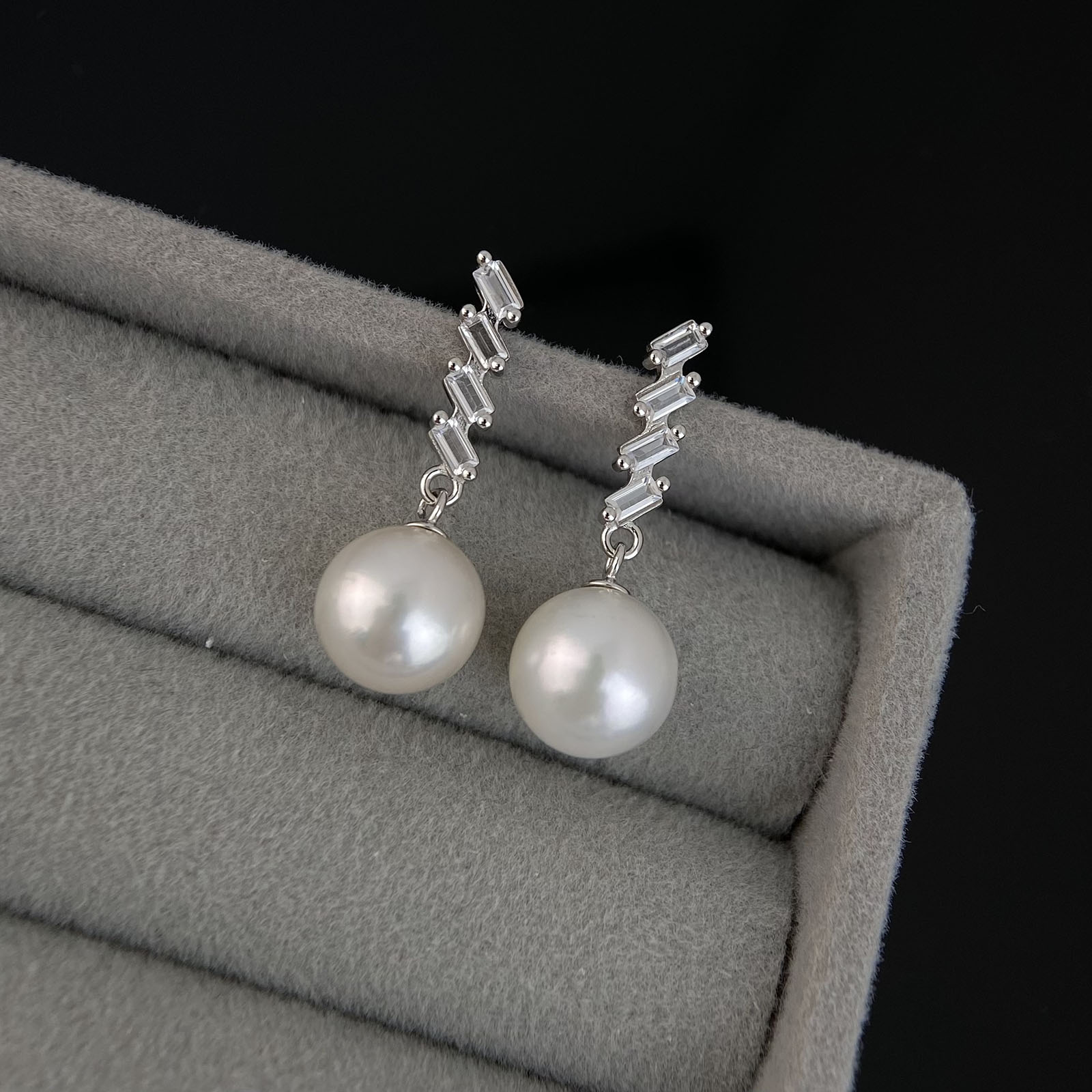 天然淡水珍珠时尚镶锆石耳钉正圆9-10mm珍珠s925纯银珍珠耳坠诸暨