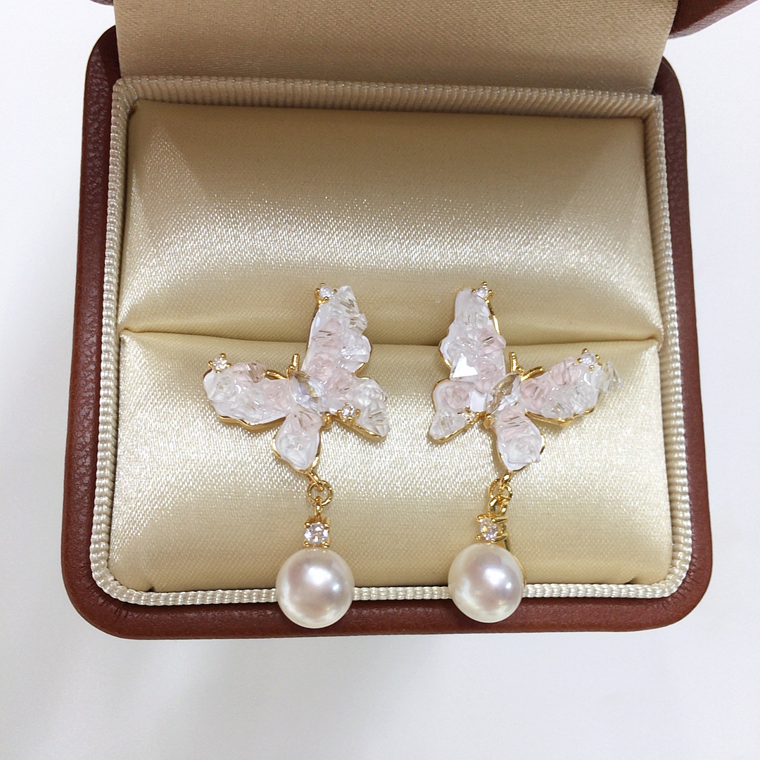 天然淡水珍珠耳钉女高级感夏日粉色海盐碎冰晶蝴蝶珍珠耳饰