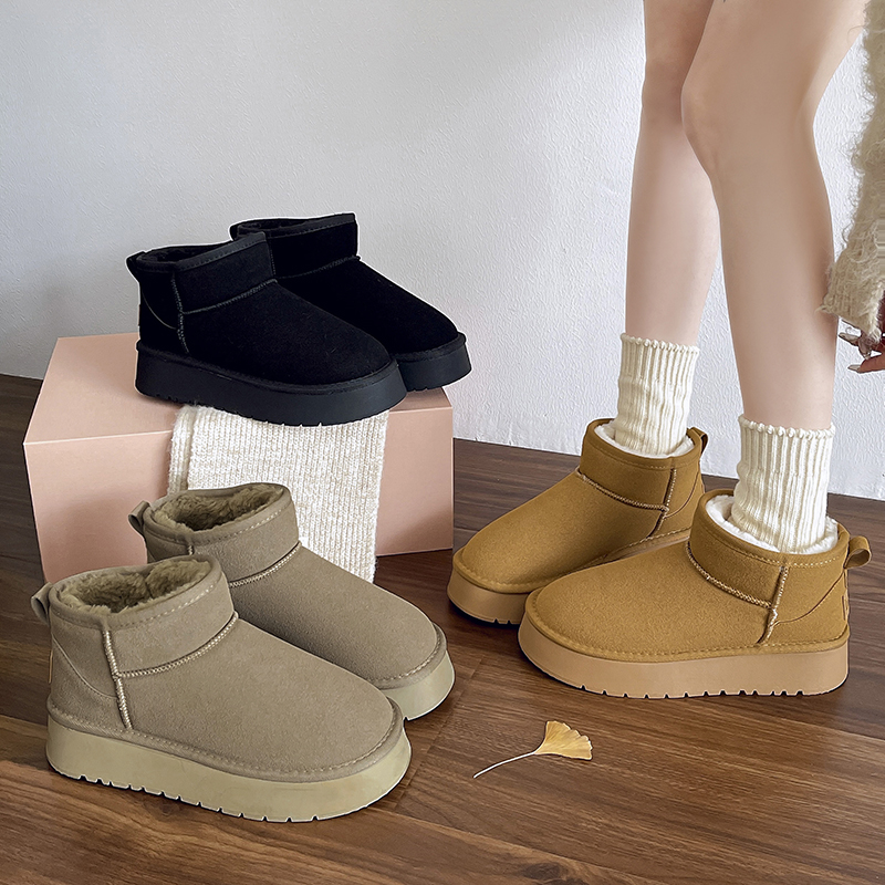 秋冬加绒加厚面包雪地靴增高防滑