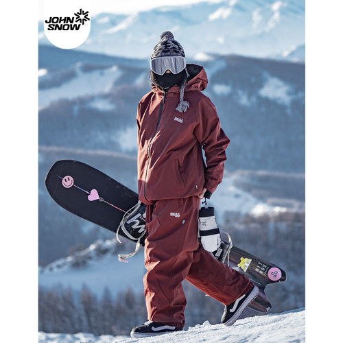 超好看滑雪服3W+雪友推荐