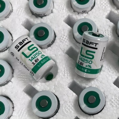全新LS14250 3.6V锂电池SAFT PLC台达编程器探头物联网瞄准镜探头