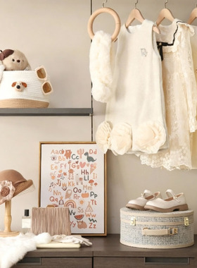 样板房女孩房衣帽间衣柜收纳软装