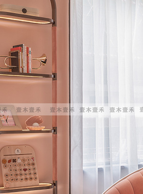 简约样板间女孩房搭配摆件