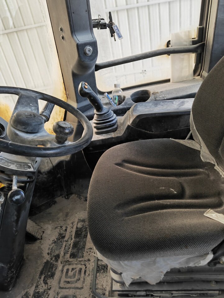 5月18日云浮某公司所有的铲车3台网络拍卖公告