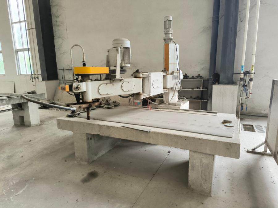 4月22日云浮某公司厂房内的手扶磨石机3台网络拍卖公告