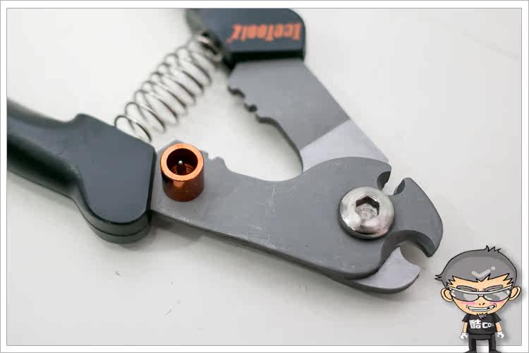 Pince pour réparation vélo ICETOOLZ - Ref 2310344 Image 3