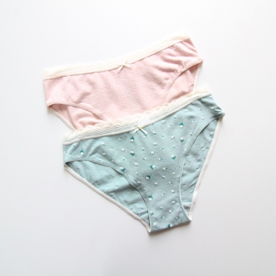 女士三角裤棉毛圈裆碎花蕾丝边